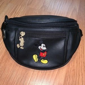 Mickey vintage black faux leather fanny pack